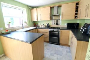 Kitchen/Dining Room- click for photo gallery